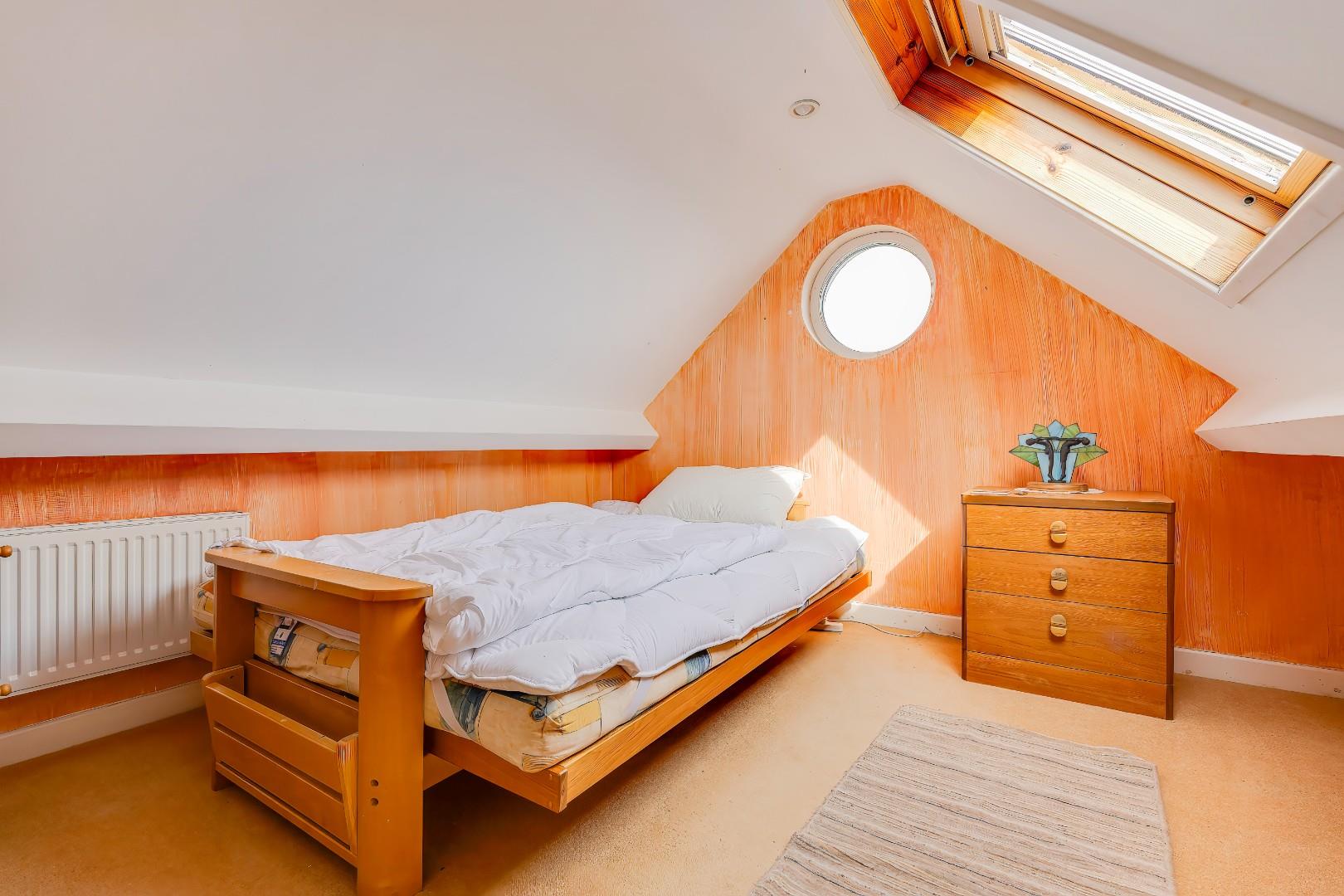 23 Knowbury Avenue, Penarth, CF64 5RX